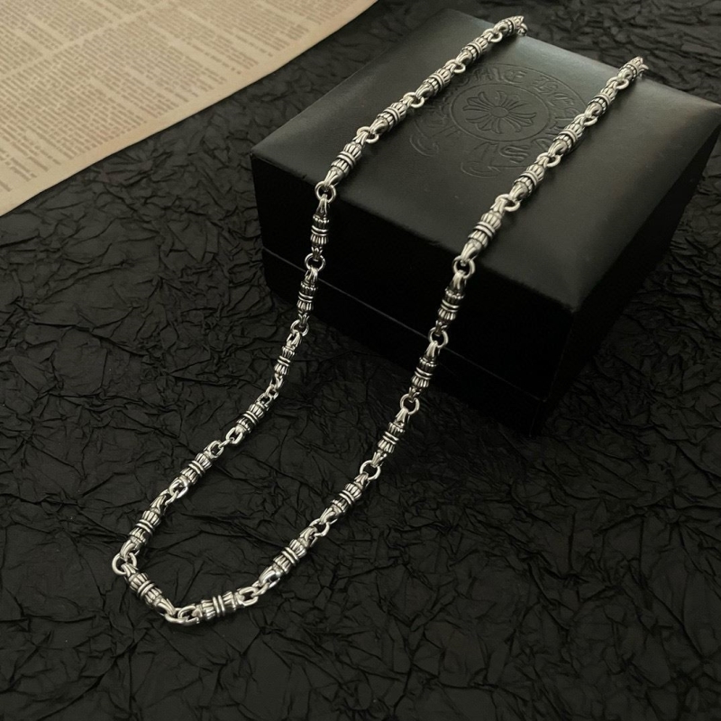 Ch*0me He**ts necklaces
